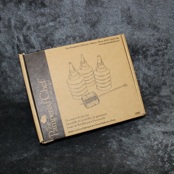 Pampered Chef Kitchen Pampered Chef Decorator Bottle Set Poshmark